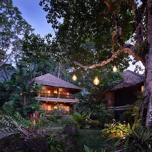 Khaolak Paradise Semesteranläggning (resort)
